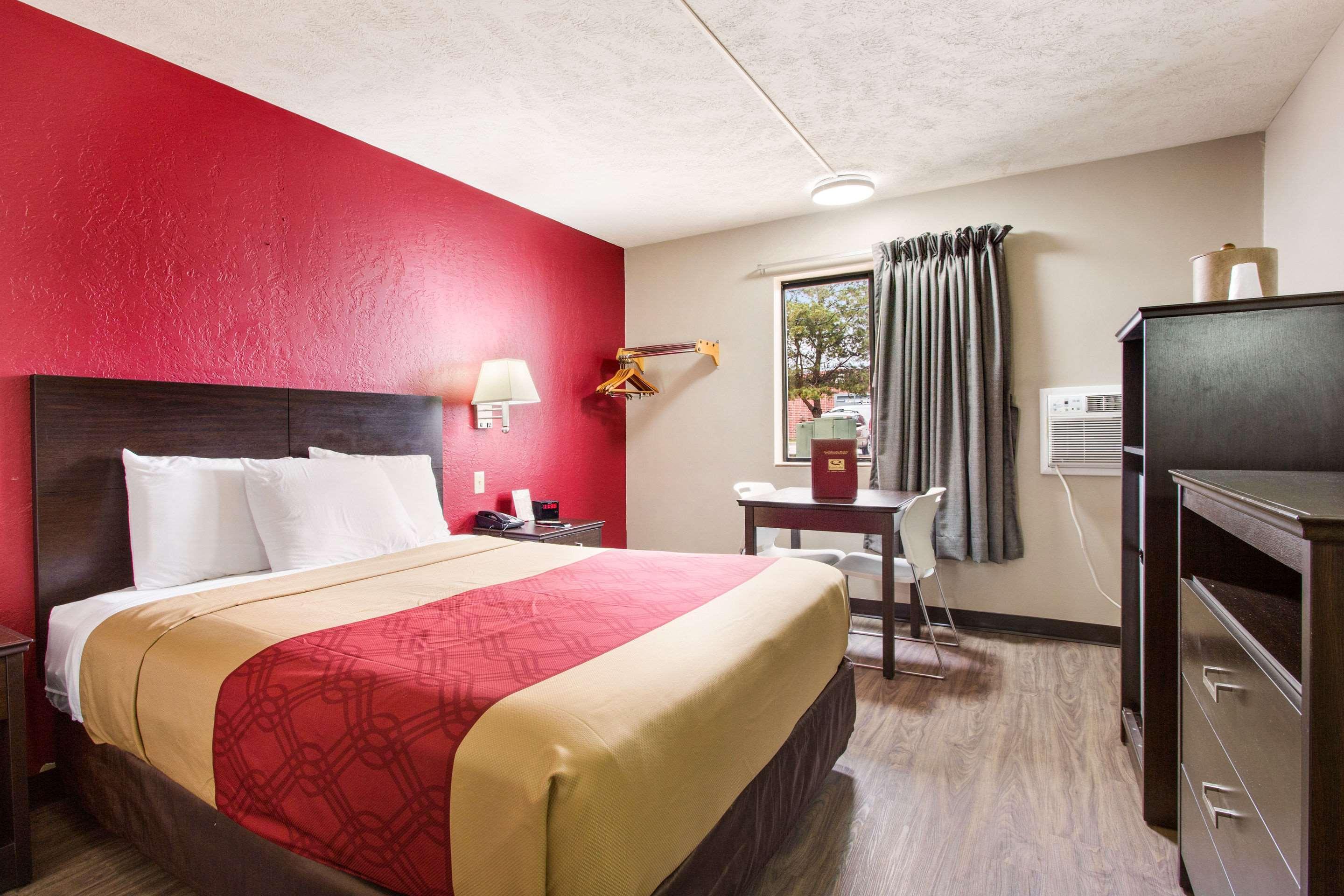 Red Lion Inn & Suites Olathe Kansas City Eksteriør bilde