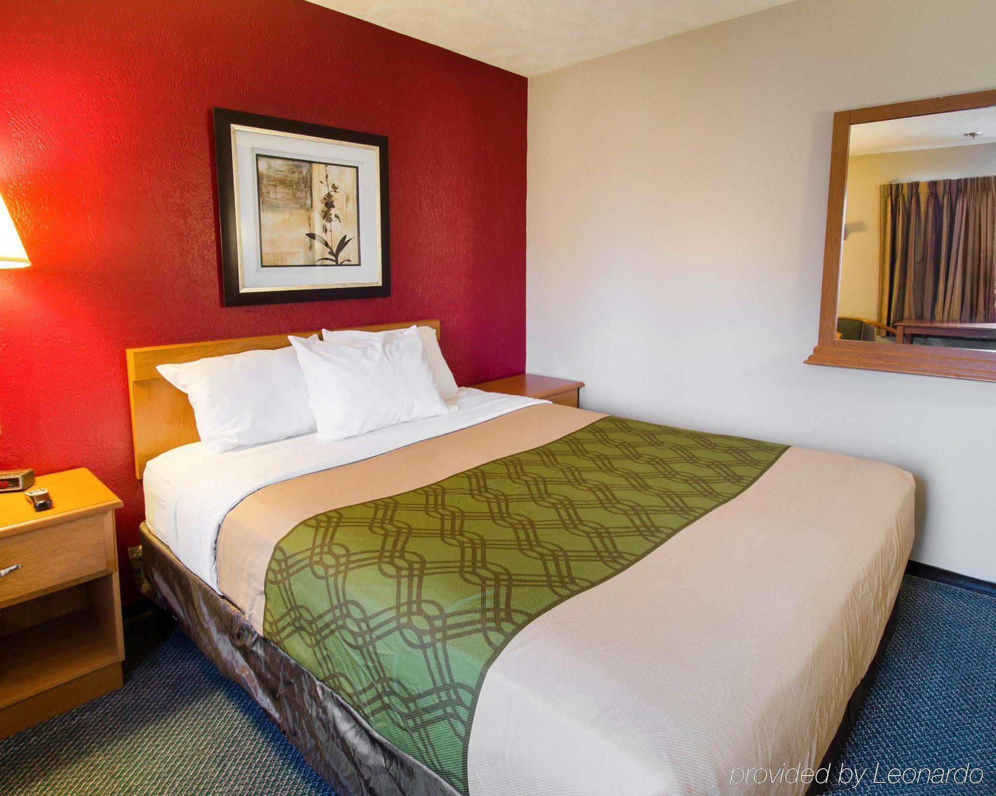 Red Lion Inn & Suites Olathe Kansas City Eksteriør bilde